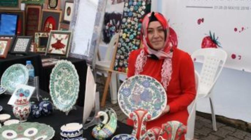 &Ccedil;ini Sanatı Eserleri Sergide G&ouml;r&uuml;c&uuml;ye &Ccedil;ıkacak