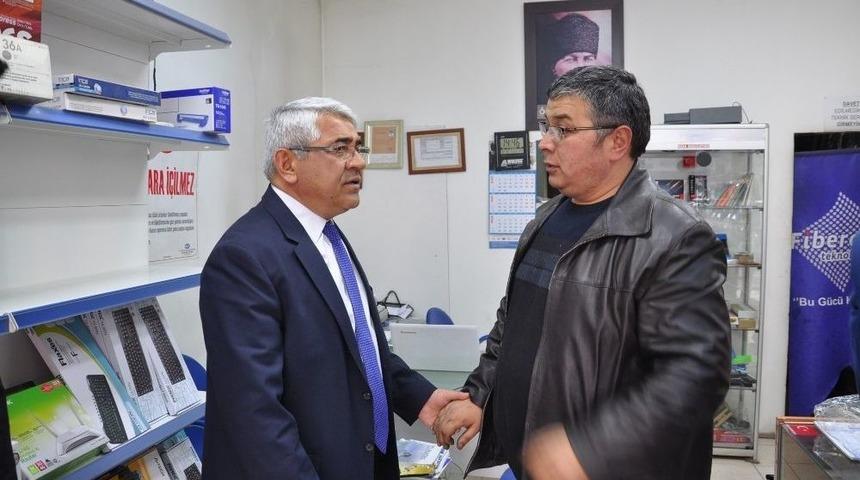 Başkan Murtaza Kara&ccedil;anta, Referandum &Ouml;ncesi Esnafı Ziyaret Etti