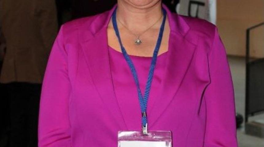 İlk Yerli Sperm Testi Cihazını &Uuml;reten Kadın Girişimci Teknoloji &Ouml;d&uuml;l&uuml; Aldı