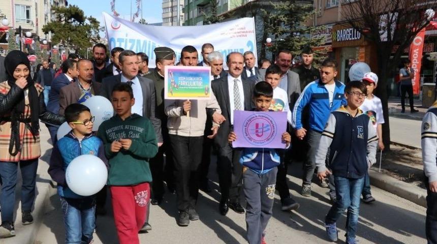 Yozgat&rsquo;ta Otizm Farkındalık Y&uuml;r&uuml;y&uuml;ş&uuml; Yapıldı