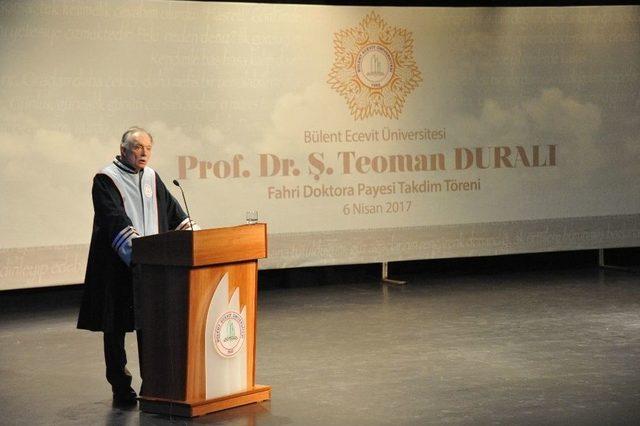 Prof. Dr. Şaban Teoman Duralı’ya Fahri Doktora Payesi