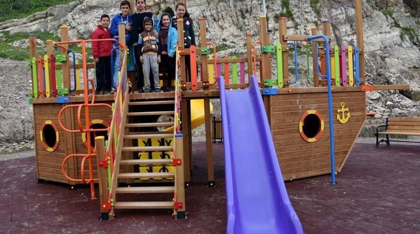 Aliağa&rsquo;da Parklara Modern Dokunuş