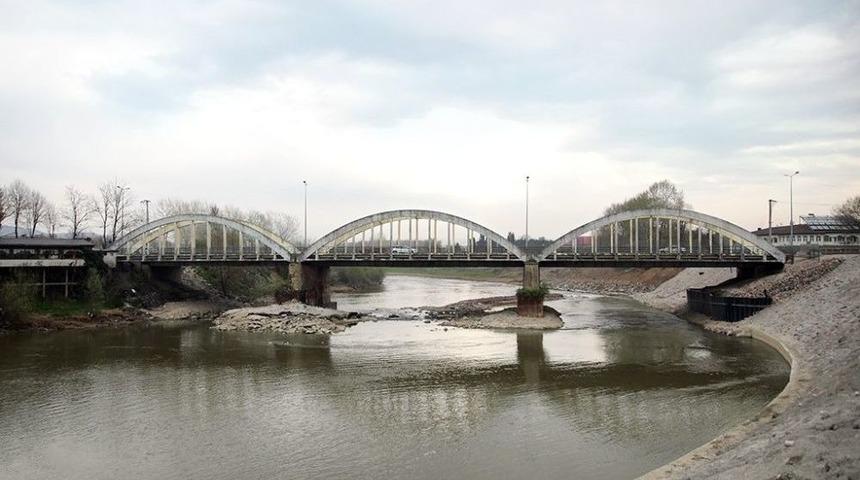 Sakarya Nehri Yatağında Genişletme &Ccedil;alışmaları Devam Ediyor