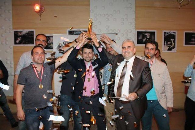 İş Stresini Bowling İle Attılar 1