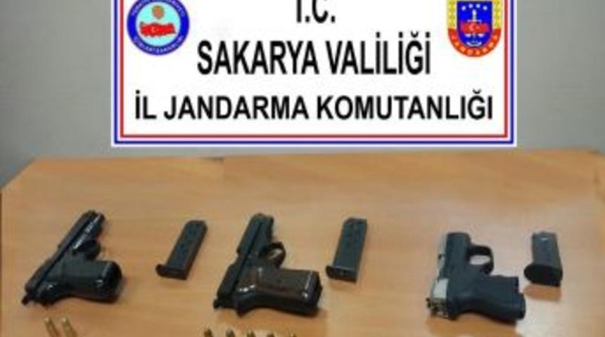 Sakarya’da Silah Kaçakçılarına Operasyon