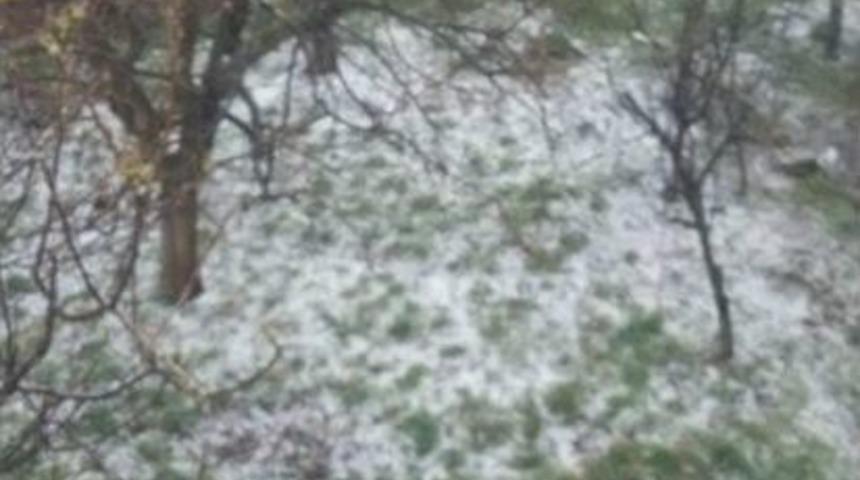 Bursa&rsquo;ya Dolu Yağdı