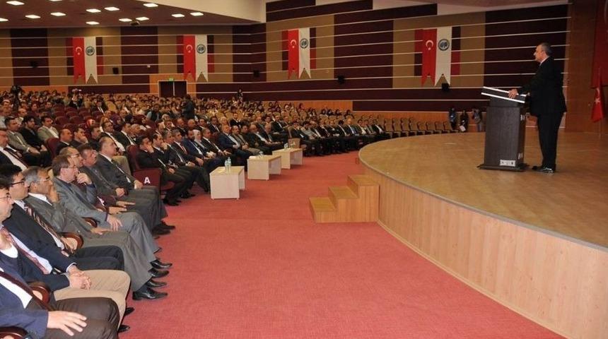&ldquo;yeni D&uuml;nya D&uuml;zeni İnşasında T&uuml;rkiye&rsquo;nin Rol&uuml; Ve Karaman&rsquo;ın Geleceği&rdquo; Konferansı