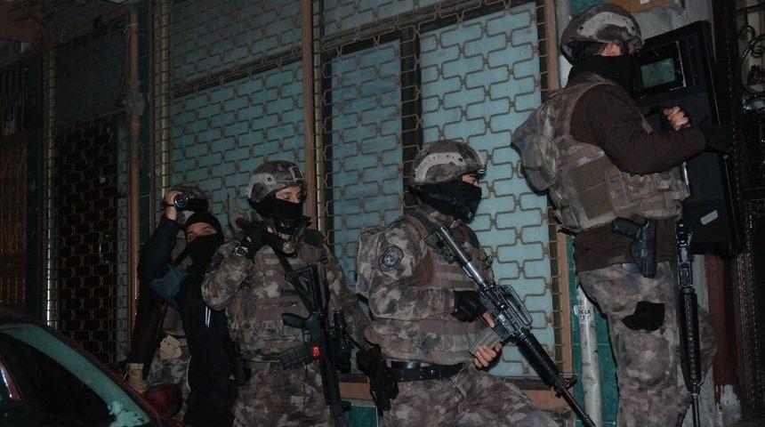 İstanbul&rsquo;da Deaş Operasyonu