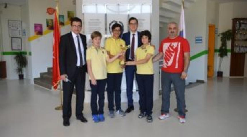 Aydın &Ouml;zel Başak Koleji Tenis Takımı 3 Yıldır Şampiyonluğu Kaptırmıyor