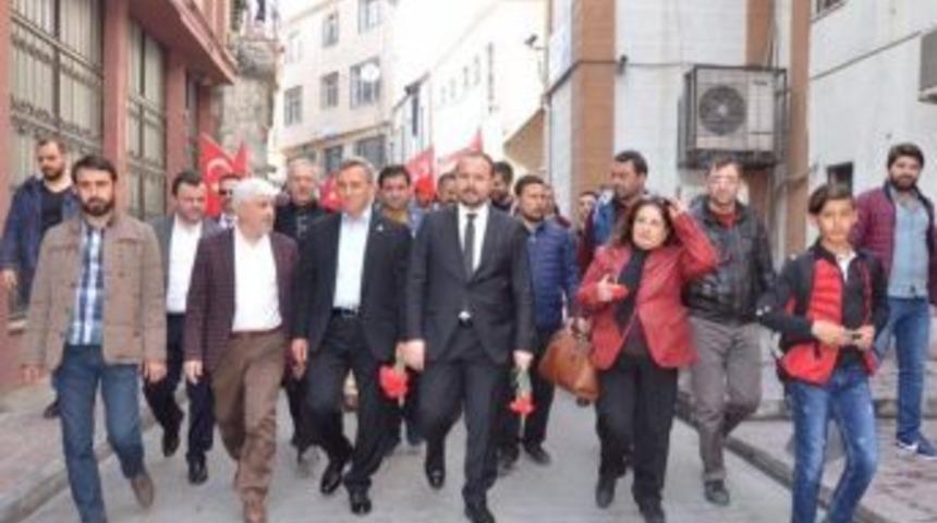 Beyoğlu&rsquo;nda Yeni Anayasa Sistemi &rsquo;sevgi Y&uuml;r&uuml;y&uuml;ş&uuml;&rsquo; İle Anlatıldı