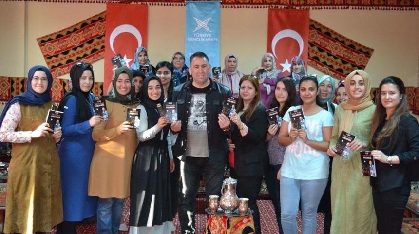 Yıldız: &ldquo;&uuml;lkemizin Geleceği Gen&ccedil;lerin Avu&ccedil;larında&rdquo;