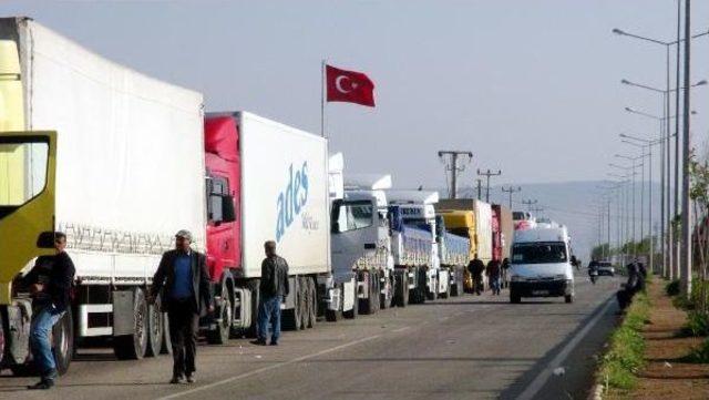 Kilis teki Suriyeliler, Abd Müdahalesini Heyacanla Izledi 2