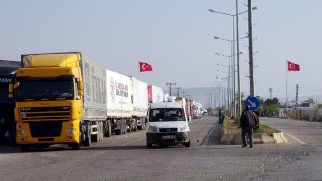 Kilis teki Suriyeliler, Abd Müdahalesini Heyacanla Izledi 3