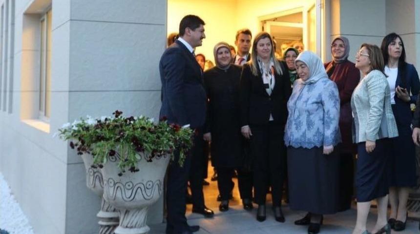 Başbakan Binali Yıldırım&rsquo;ın Eşi Mutfak Sanatları Merkezini A&ccedil;tı