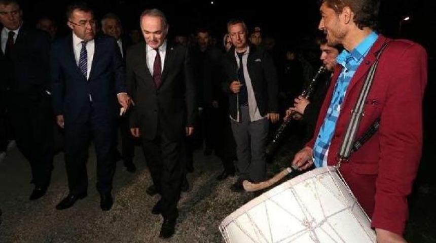 Bakan &Ouml;zl&uuml;: D&uuml;zce'nin &Ccedil;&ouml;p&uuml; İstanbul'a Taşınacak