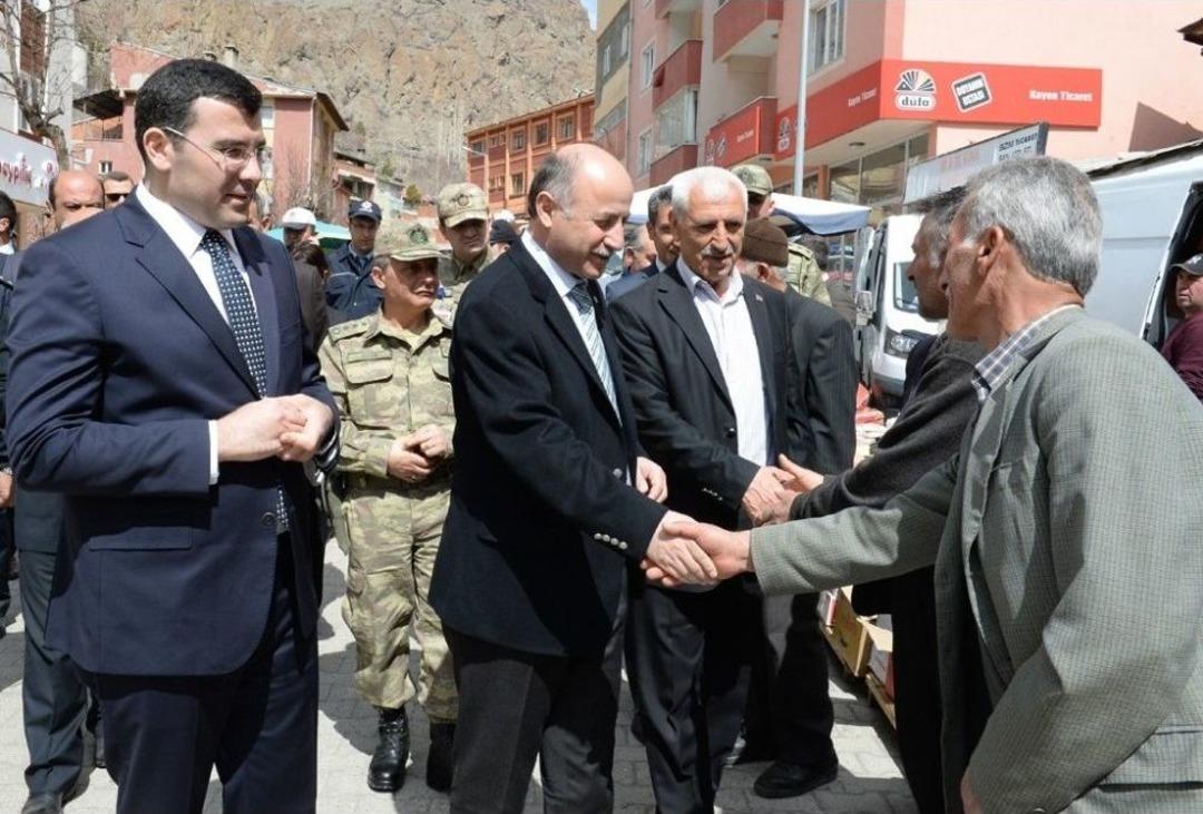 Tortum&rsquo;da Niyazi &Ccedil;akmak&ccedil;ı İmam Hatip Ortaokulunun Temeli Atıldı