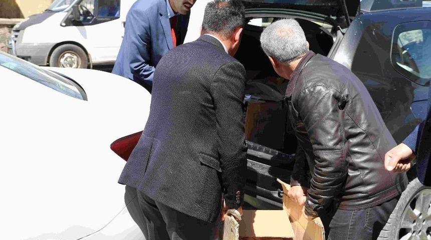 Vartolu &Ouml;ğrencilere Kitap Desteği