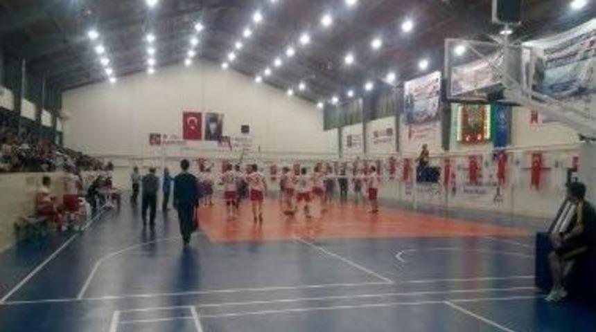D&uuml;zeltme....simav&rsquo;da Voleybol Turnuvası