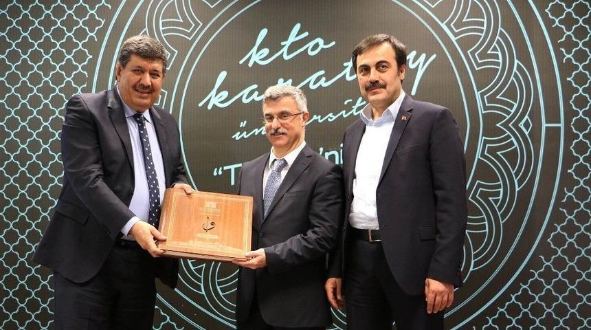 Prof. Dr. Torlak: &ldquo;yerel Rekabet, G&uuml;n Ge&ccedil;tik&ccedil;e Artmaktadır&rdquo;