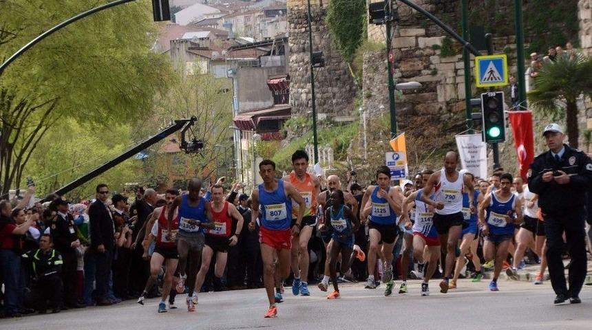 Tarihi Kent Koşusu&rsquo;nun Yıldızı Parladı...