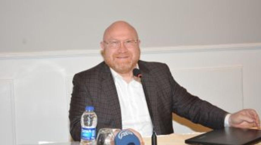 Cumhurbaşkanı Başdanışmanı Şener: &ldquo;1991 K&ouml;rfez Savaşı&rsquo;nda &Ouml;zal Dinlenseydi Bug&uuml;n Deaş Ter&ouml;r&uuml; Olmazdı&rdquo;