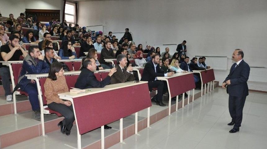 Milletvekili Deligöz, Üniversite Öğrencilerine Referandumu Anlattı