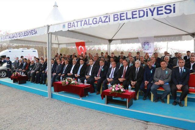 Battalgazi Belediyesi 100 Bin Fidan Dikecek