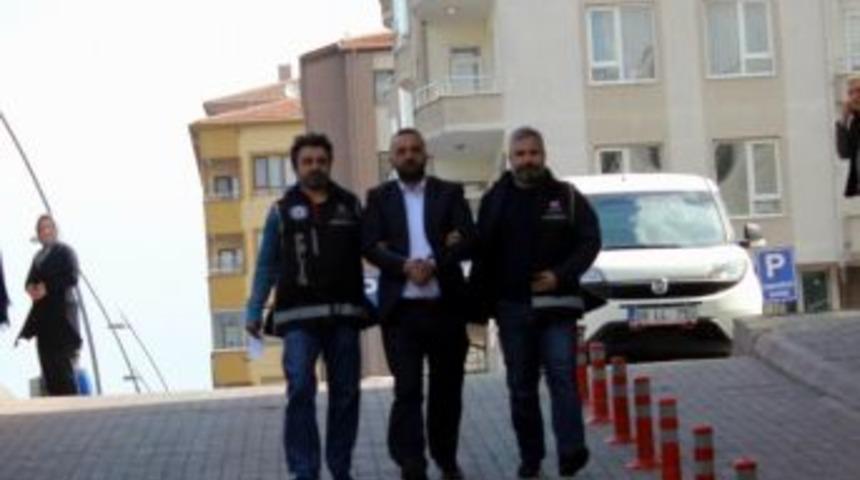Fet&ouml; Operasyonunda G&ouml;zaltı Kararı Bulunan Avukat Yakalandı