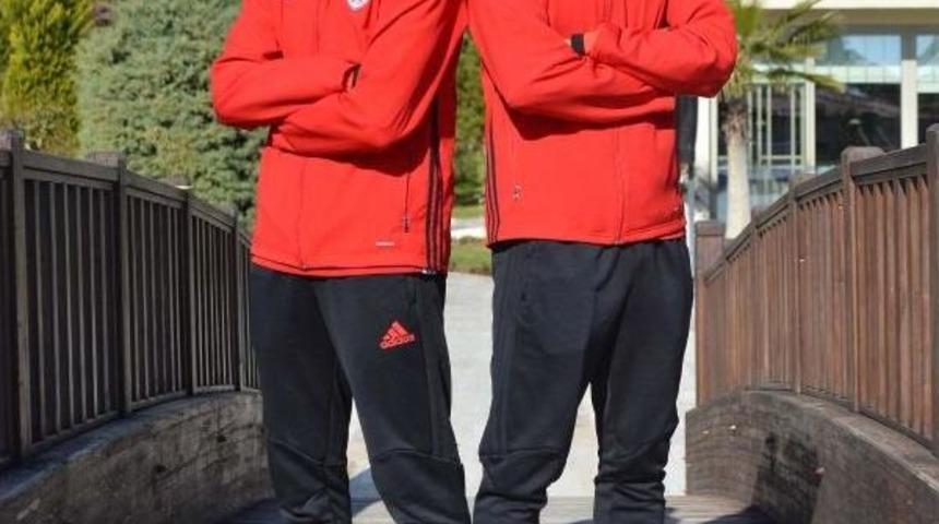 Altınordu'da Ikizler Forma Giymeye Hazırlanıyor