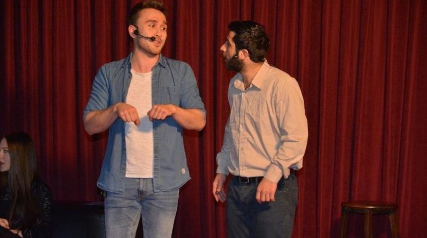 Alternatif Sahne Gen&ccedil; Tiyatrocuları Ağırladı