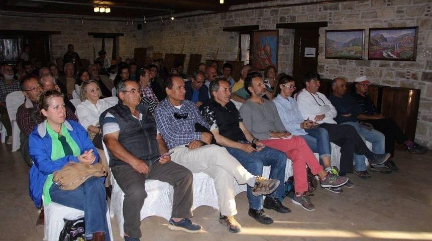 Kuşadası&rsquo;nda &ldquo;antik &Ccedil;ağda Spor&ldquo; S&ouml;yleşisi