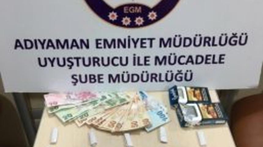 Uyuşturucu Ticareti Yapan Sokak Satıcısı Yakalandı