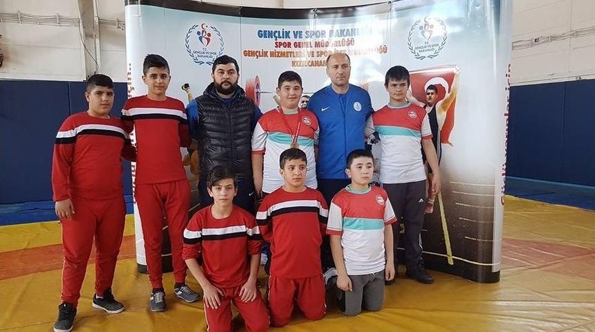 K&ouml;rfezli Sporcular, Milli Takım Kampında