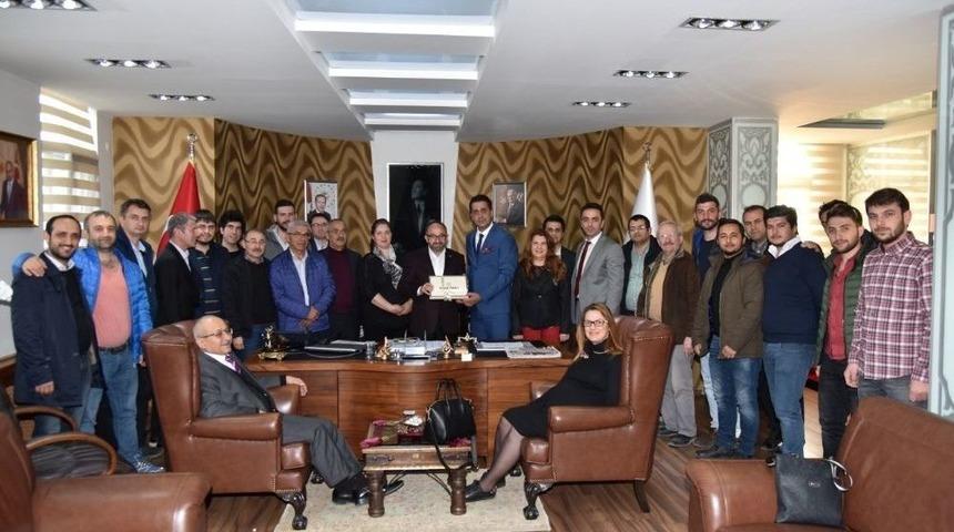 Başkan &Uuml;z&uuml;lmez, Kocaeli İnşaat M&uuml;hendisleri Odası Y&ouml;netimini Ağırladı