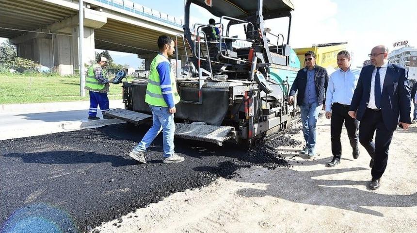 İzmir Kent Merkezinde Asfalt Mevsimi