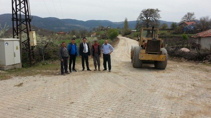 Soma&rsquo;da 3 Mahalleyi Birbirine Bağlayan &Ccedil;alışma