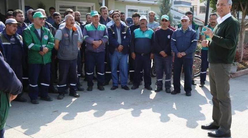 Tarhan, Güneş Doğarken İşçilerle Buluştu