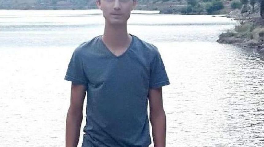 Kaybolan Gencin Cesedini Akut Ekibi Buldu