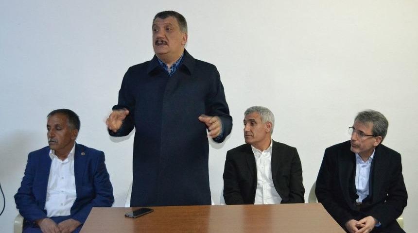 Battalgazi Belediye Başkanı Selahattin G&uuml;rkan, Karag&ouml;zl&uuml;lerle Buluştu