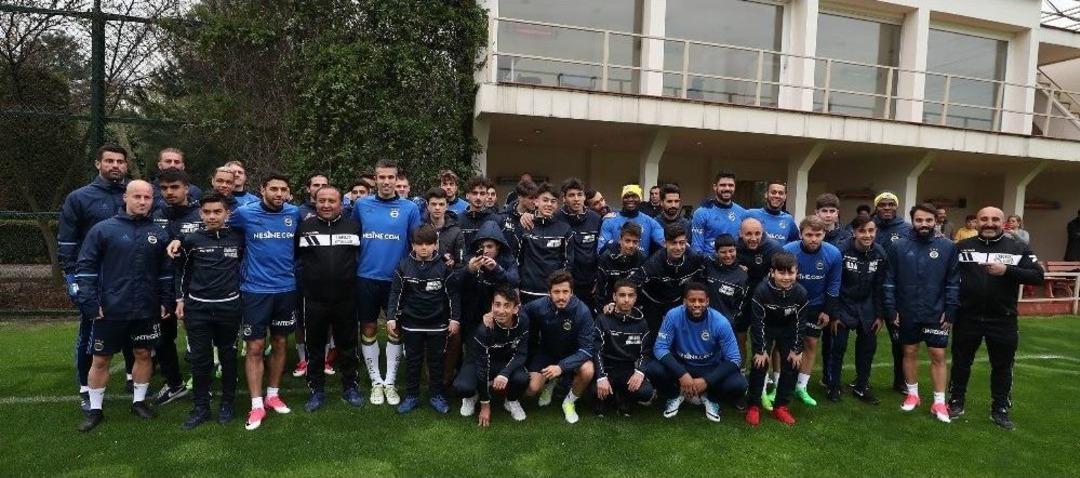 Fenerbah&ccedil;e Hazırlıklarını S&uuml;rd&uuml;r&uuml;yor