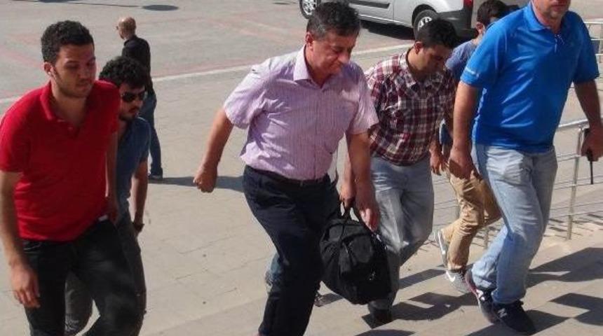 Sıkıy&ouml;netim Direktifini Okuması 2 Dakika S&uuml;rm&uuml;ş