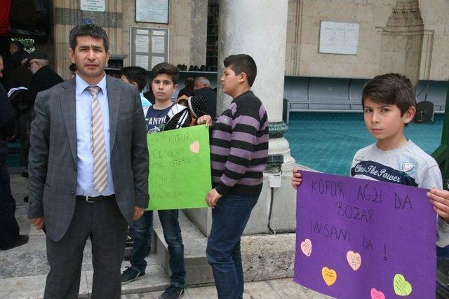 Afyonkarahisar Beyazıt İlköğretim Okulu Öğrencilerinden ’ağızlar Kirlenmesin’ Projesi