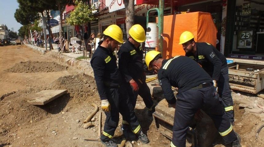 Serik&rsquo;te Elektrik Baks Panoları Değişiyor