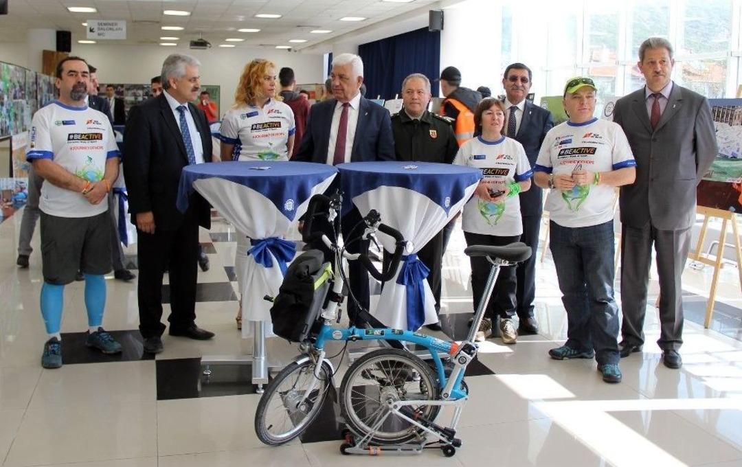 Sınır &Ouml;tesi Bisiklet Turunun Fotoğraf Sergisi A&ccedil;ıldı