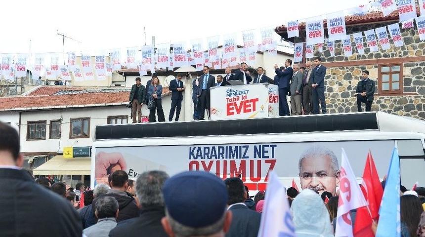 Başkan G&ouml;k&ccedil;ek Ayaş&rsquo;ta