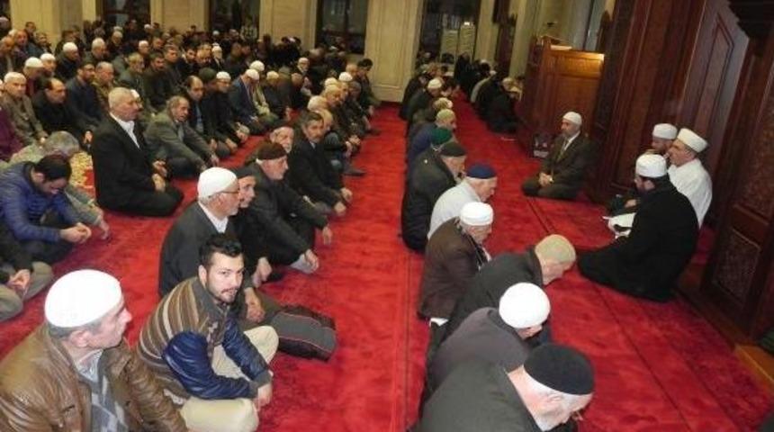 Avcılar&rsquo;Da Şehit Polisler I&ccedil;in Mevlit Okutuldu