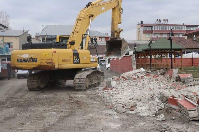 Tutak Belediyesi Havaların Isınmasıyla Birlikte &Ccedil;alışmalara Yeniden Başladı 1