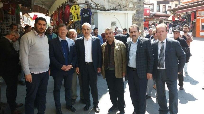 Ak Parti&rsquo;den Kuşadası&rsquo;nda Tanju &Ccedil;olak&rsquo;lı Propaganda