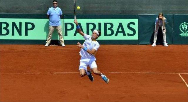 Marsel İlhan, Davis Cup'ta İsveçli Rakibine Yenildi