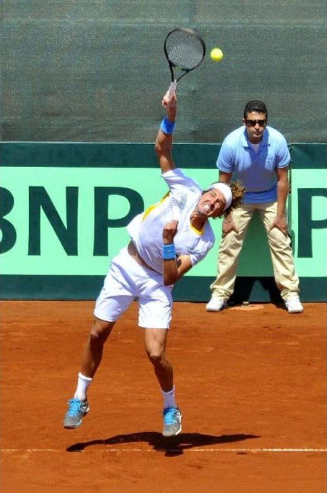 Marsel İlhan, Davis Cup'ta İsveçli Rakibine Yenildi